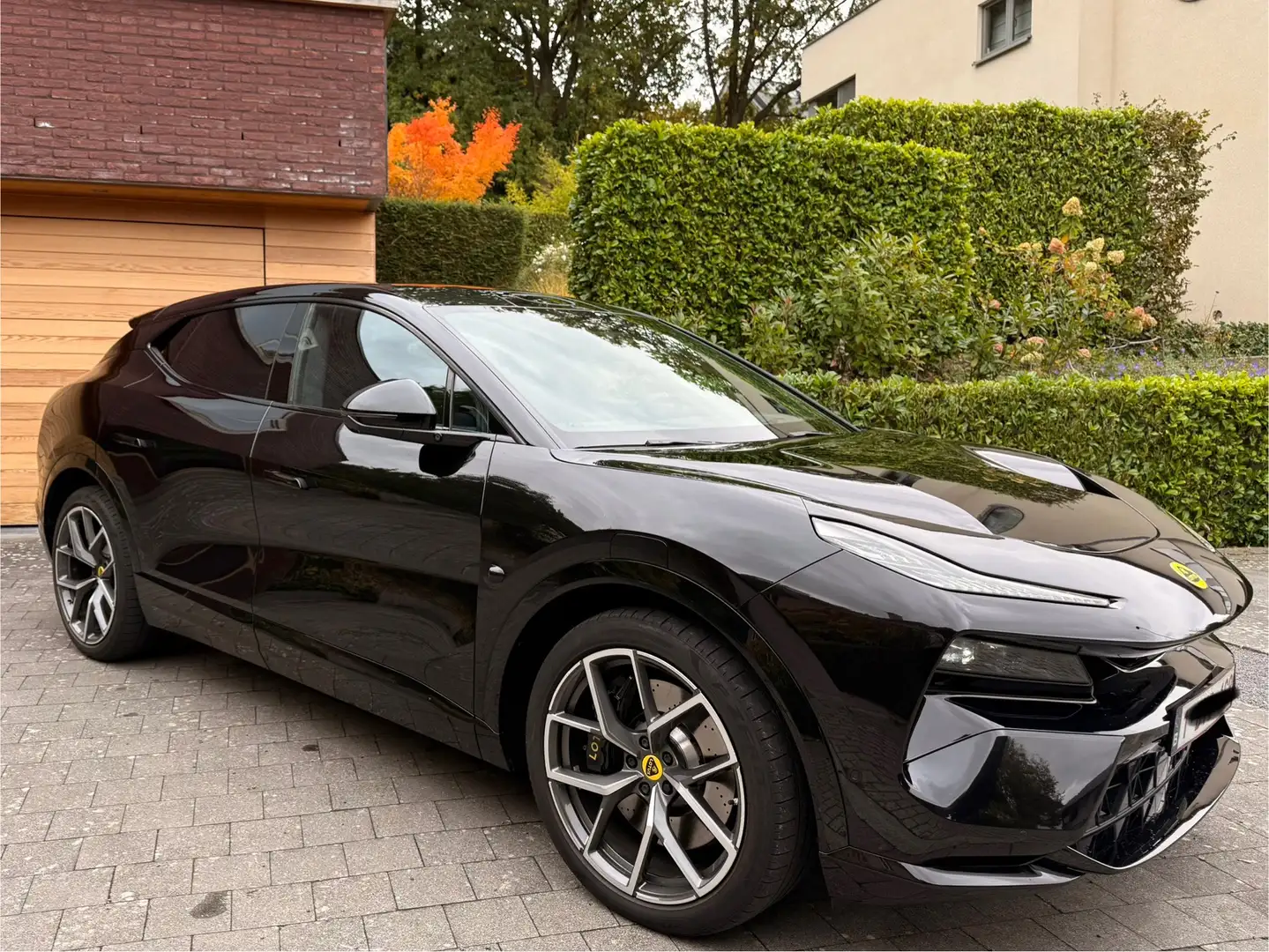 Lotus Eletre EDS 450 Base Чёрный - 2