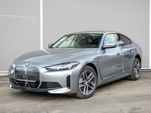 BMW i4 eDrive40 SPRING DEAL mit 16.370 EUR ERSPARNIS