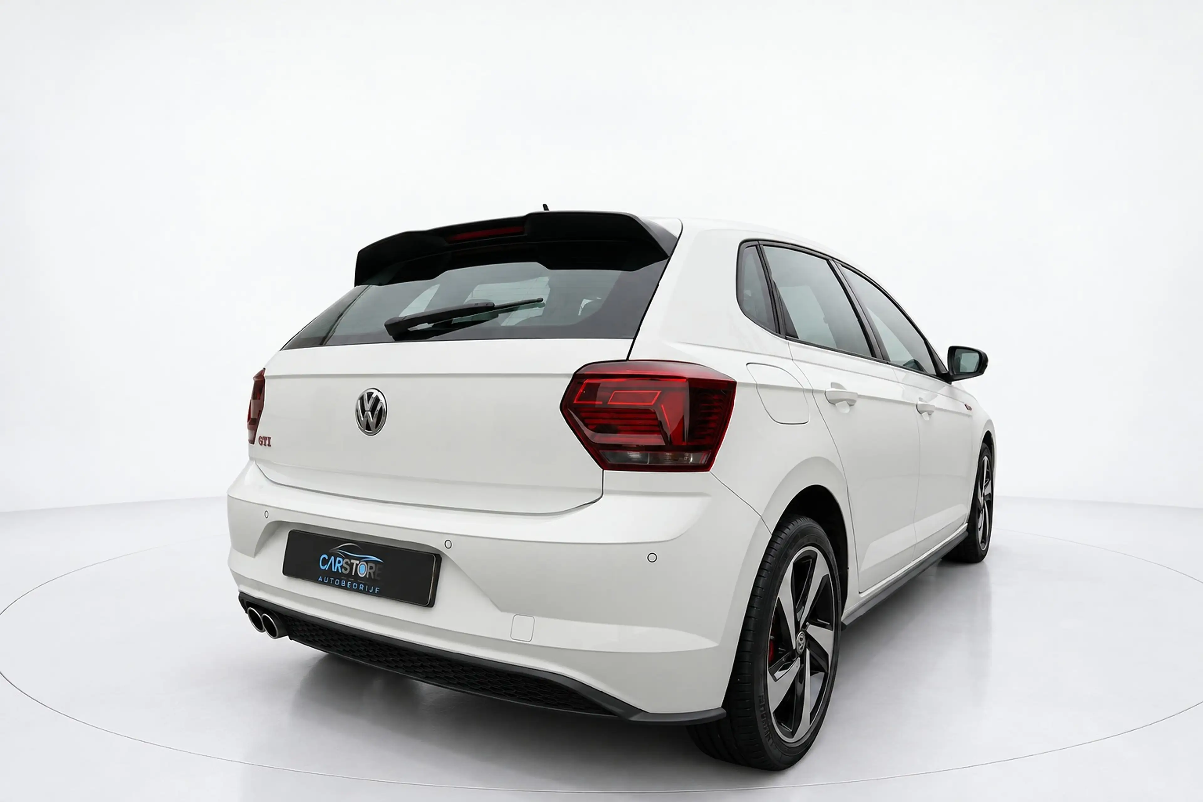 Volkswagen Polo GTI 2.0 TSI VIRTUAL KEYLESS BEATS CAMERA — photo 23