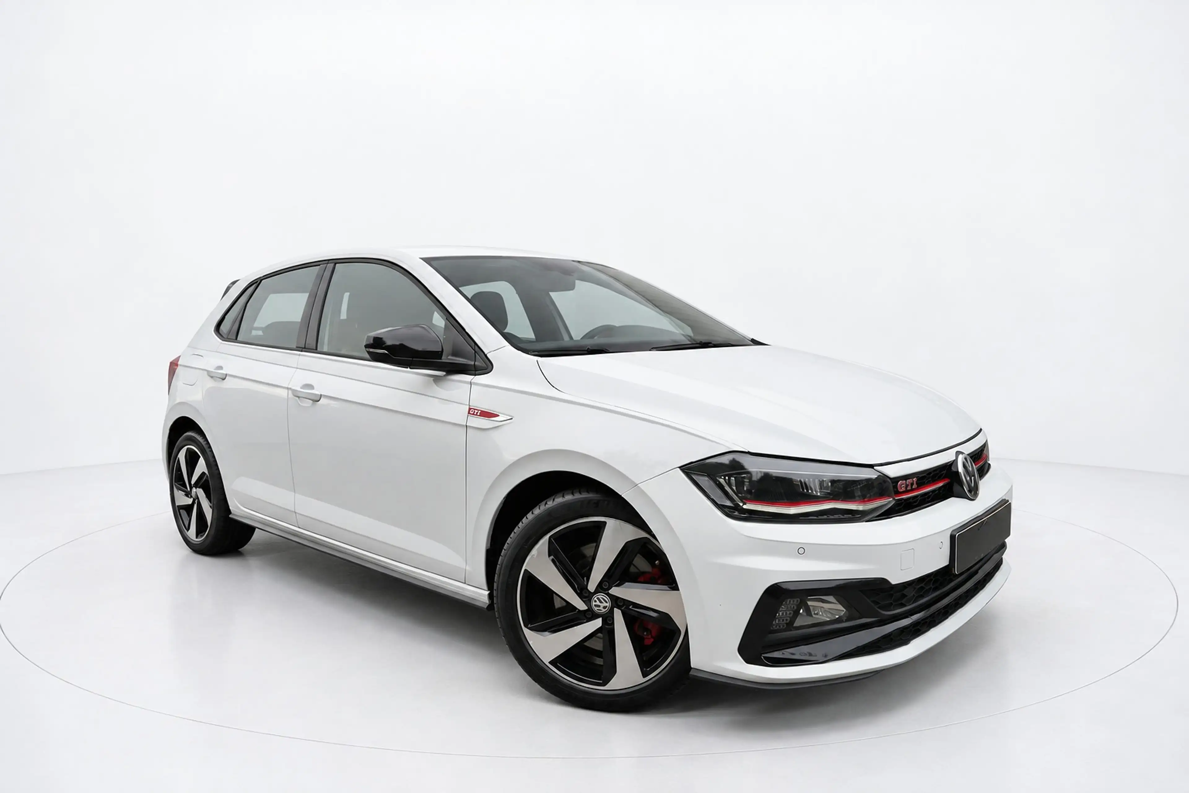 Volkswagen Polo GTI 2.0 TSI VIRTUAL KEYLESS BEATS CAMERA — photo 8