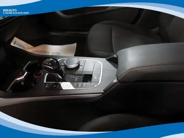 BMW 1 Series view 11