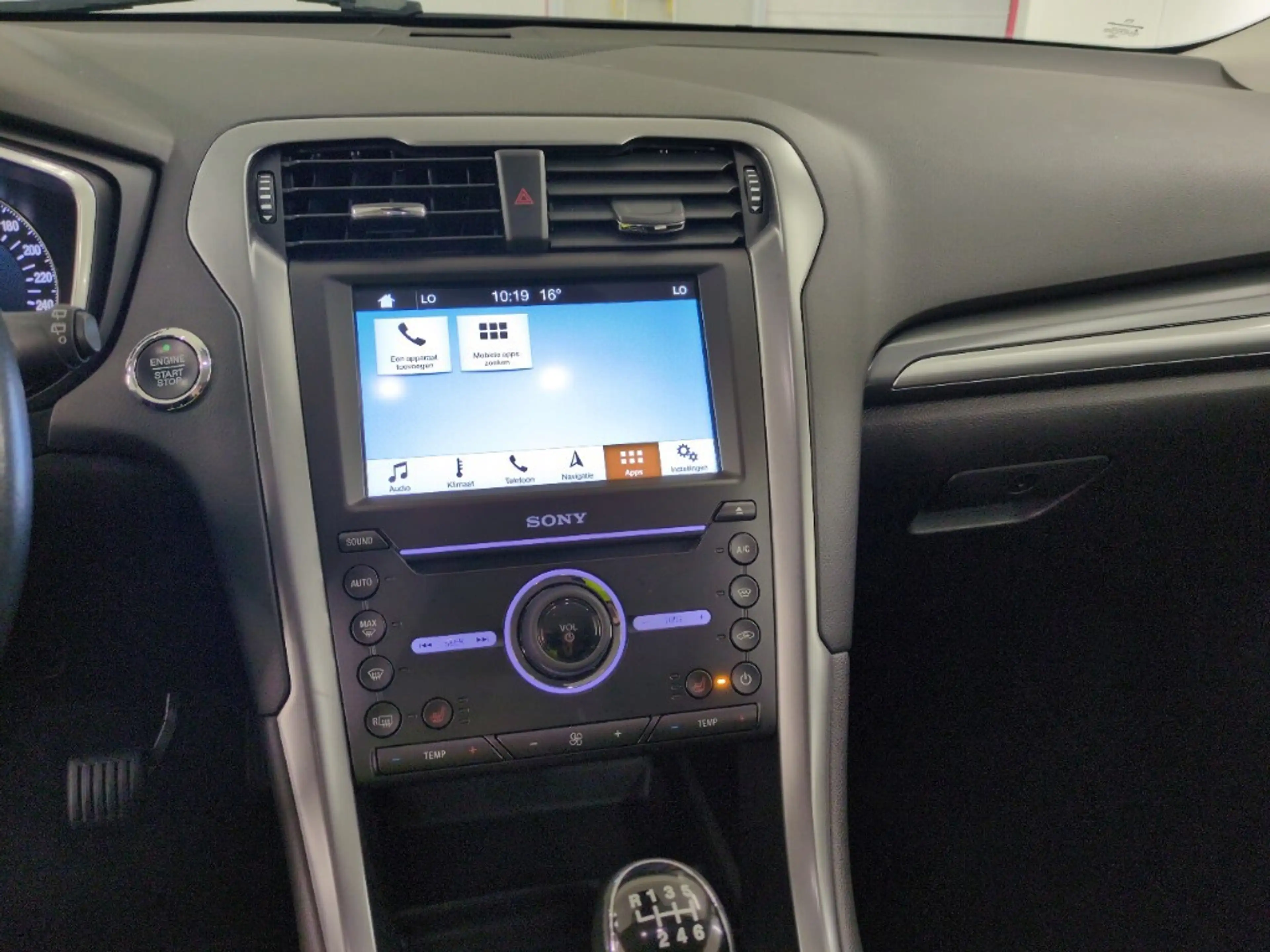 Ford Mondeo Wagon 1.5 Titanium — photo 7