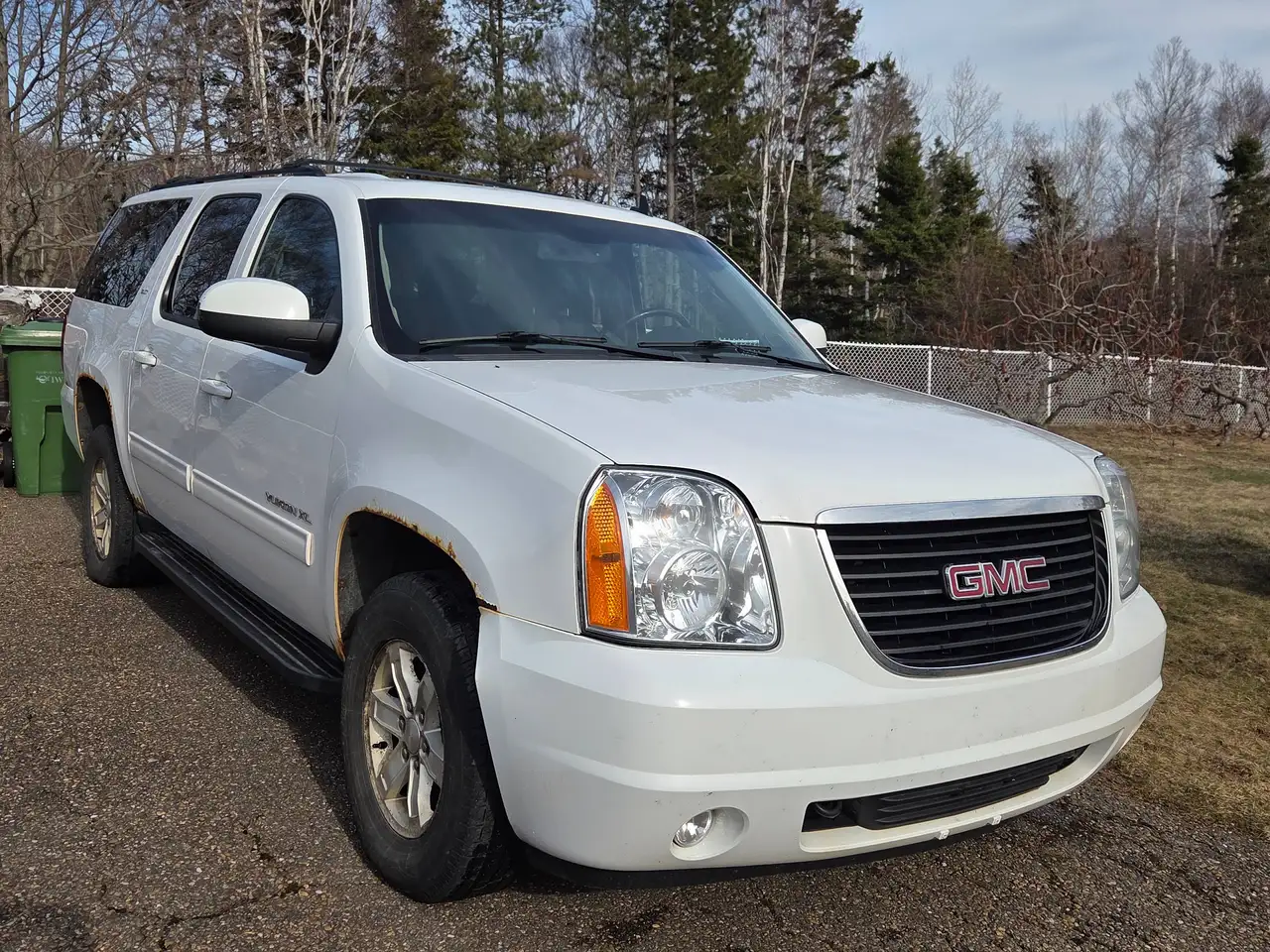GMC Yukon photo GMC Yukon