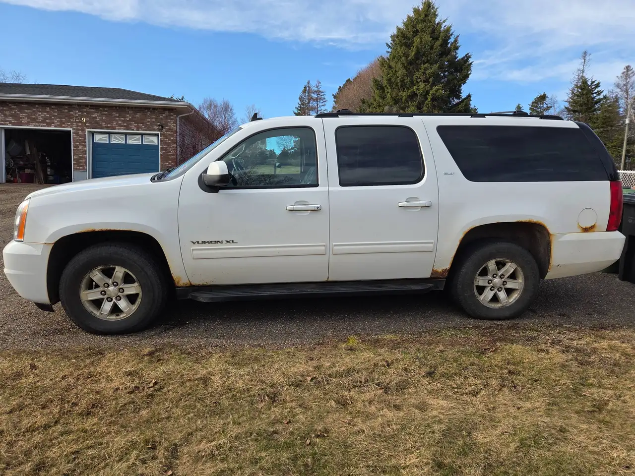 GMC Yukon photo GMC Yukon