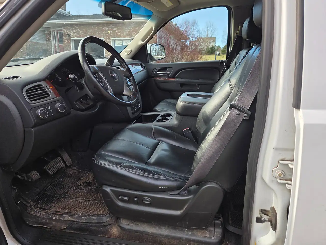 GMC Yukon photo GMC Yukon
