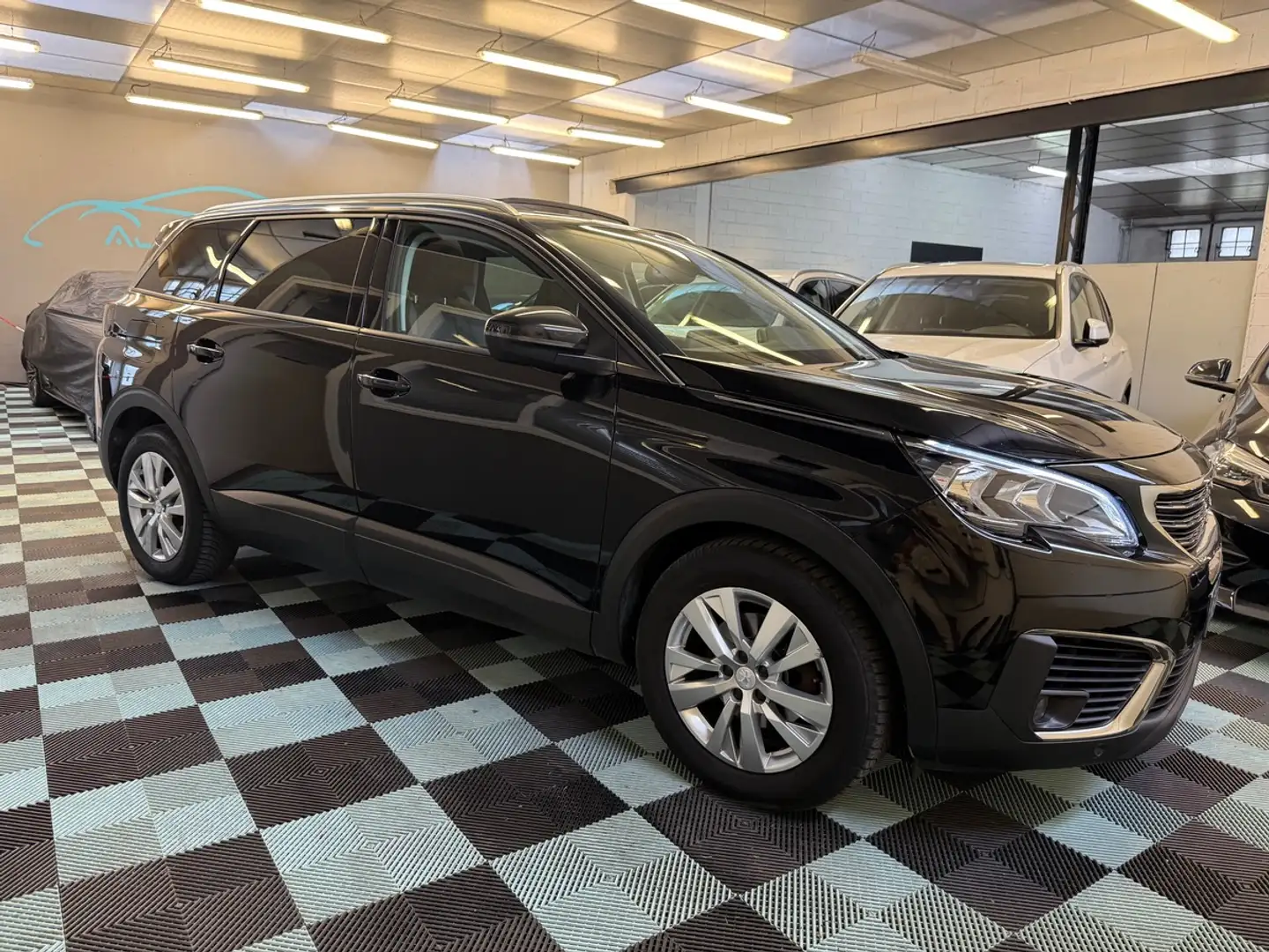Peugeot 5008 HDI 130 CV BV6 7 PLACES BUSINESS TOIT OUVRANT/ATTE Noir - 1