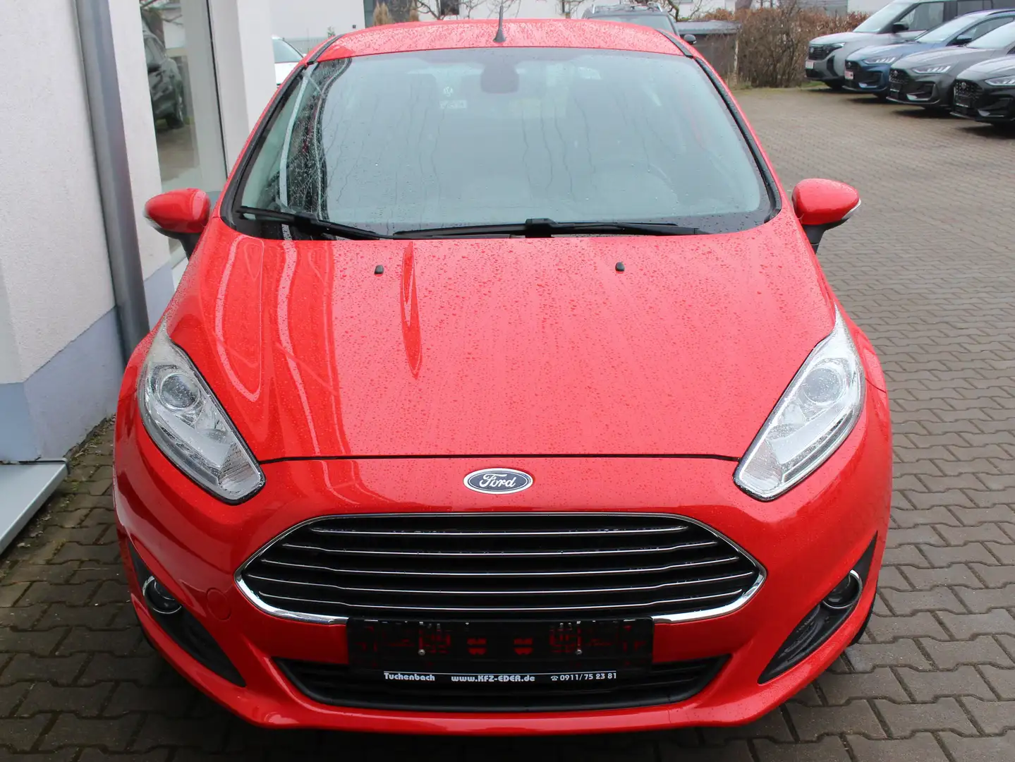 Ford Fiesta Titanium Rood - 2