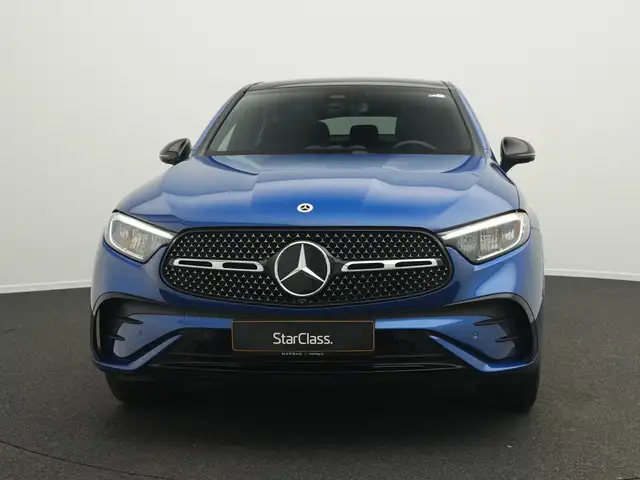 Mercedes-Benz GLC view 2