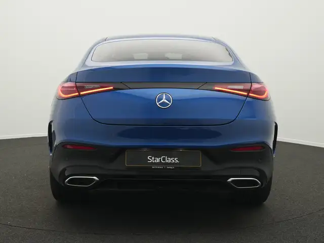 Mercedes-Benz GLC view 4