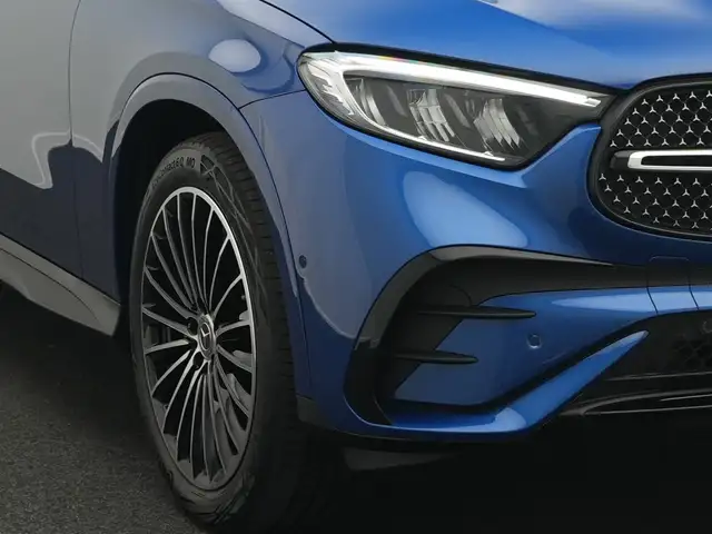 Mercedes-Benz GLC view 9