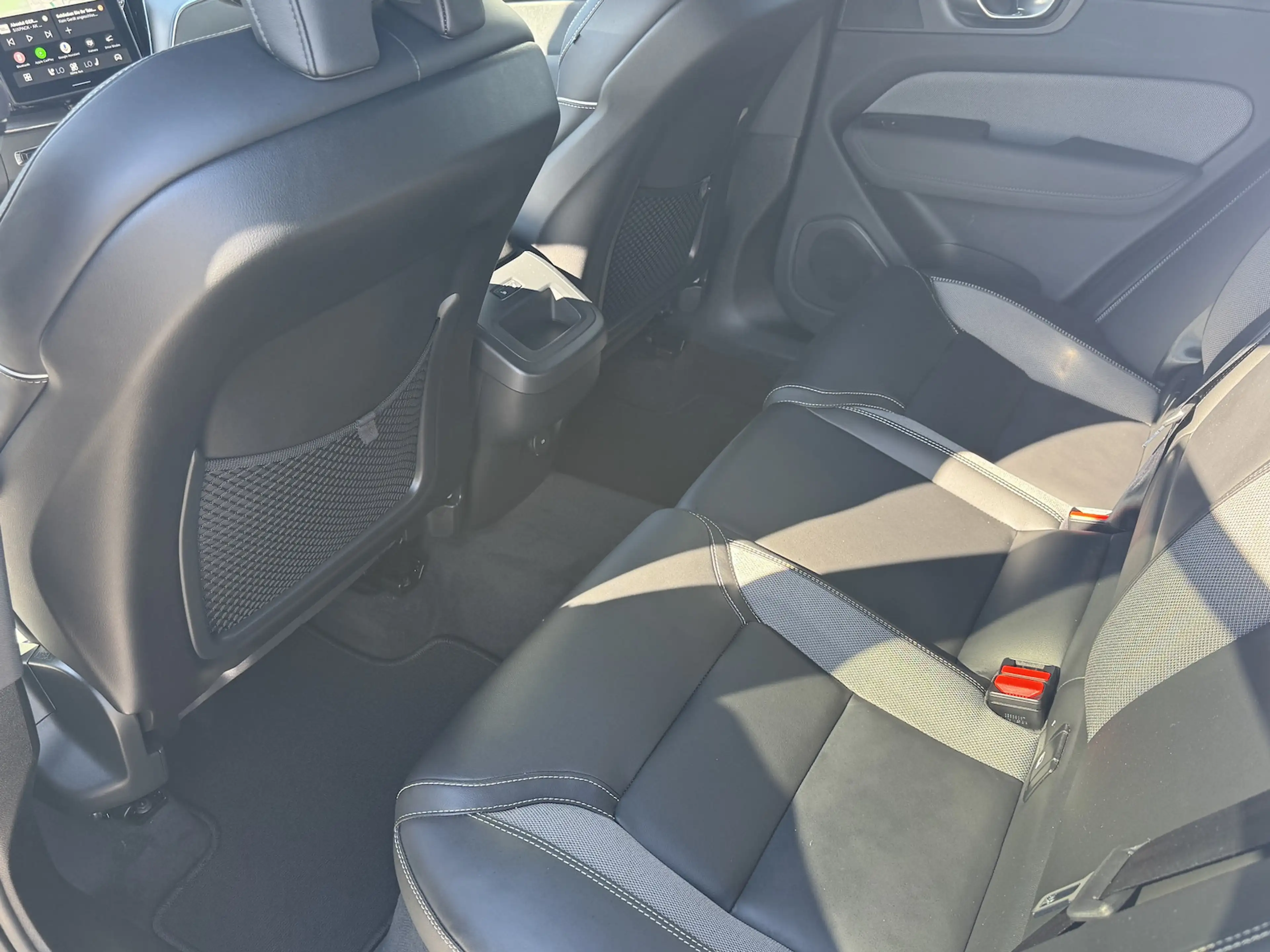 Volvo XC60 B5*AWD*Plus*Black Edition*NP 64.250*360° — photo 8