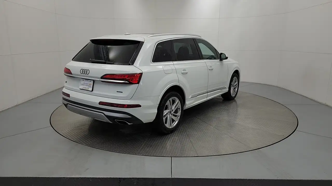 Audi Q7 снимка Audi Q7