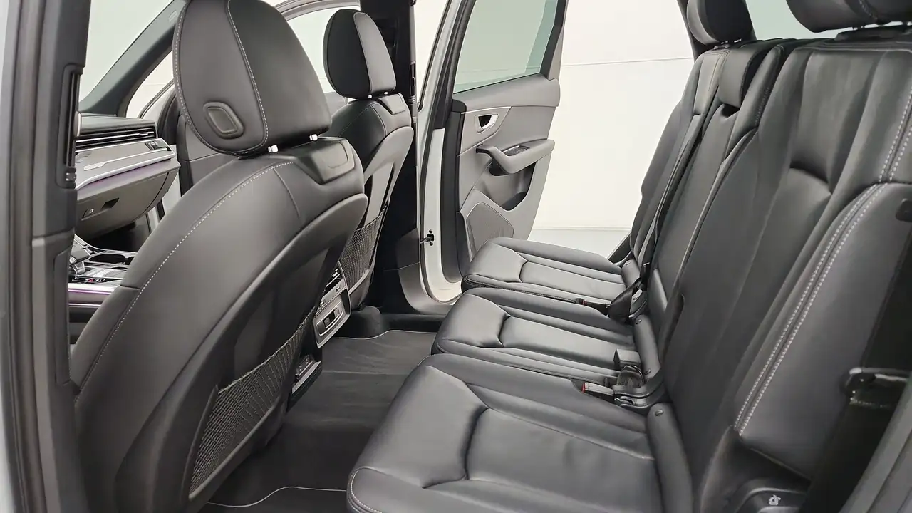 Audi Q7 снимка Audi Q7