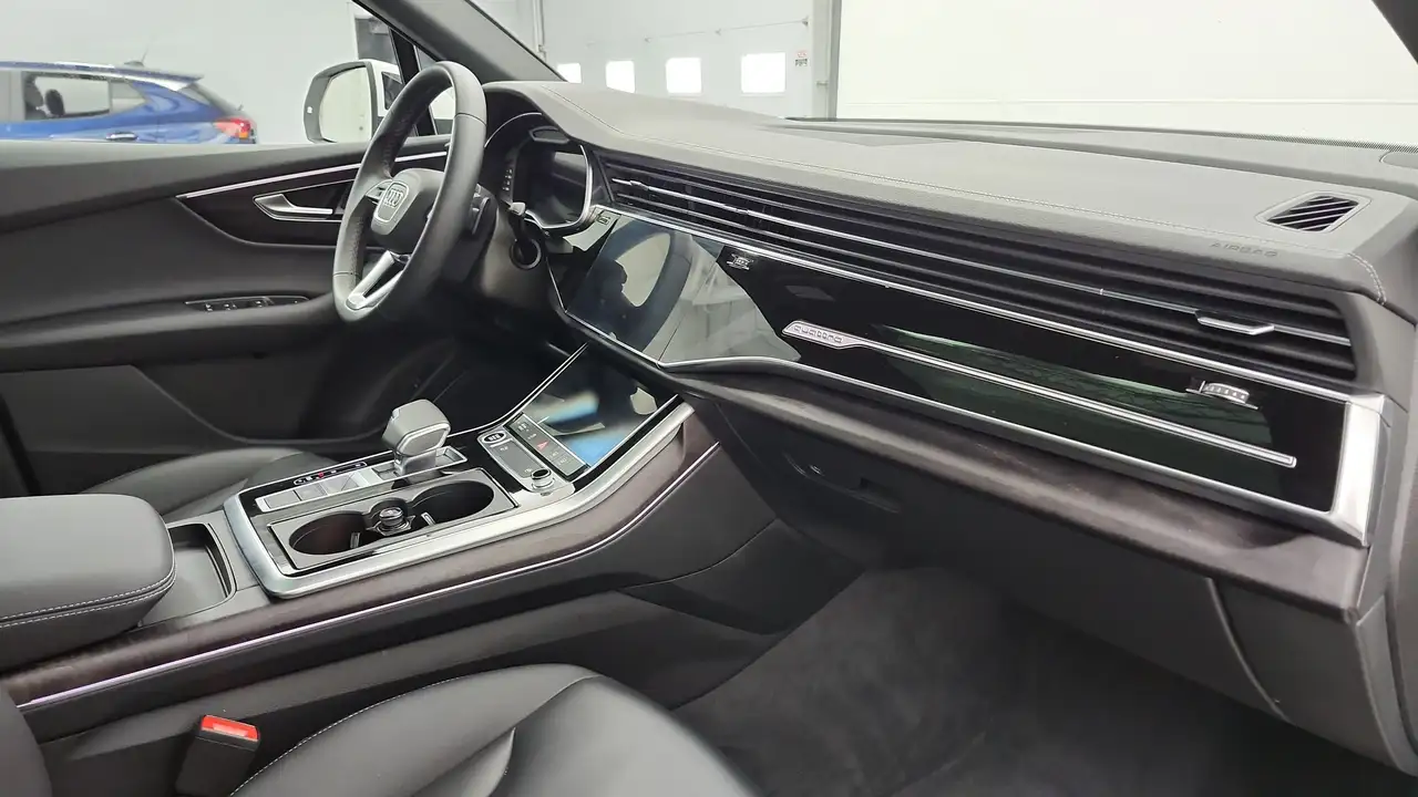 Audi Q7 снимка Audi Q7
