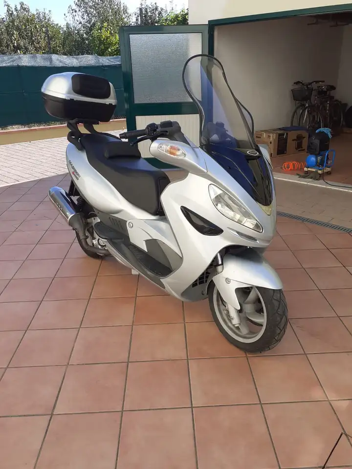Malaguti Madison 400