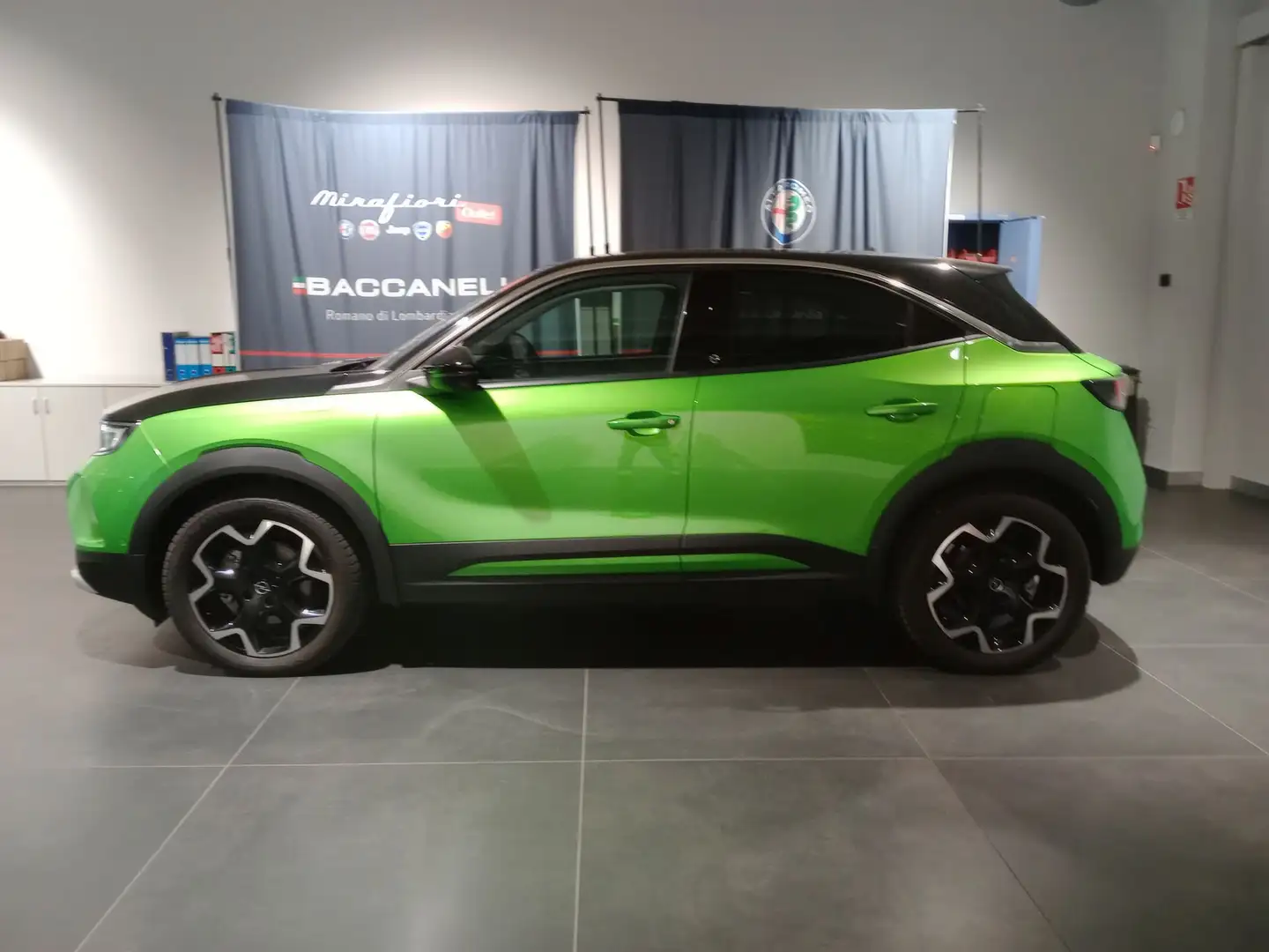 Opel Mokka-E Ultimate Green - 2