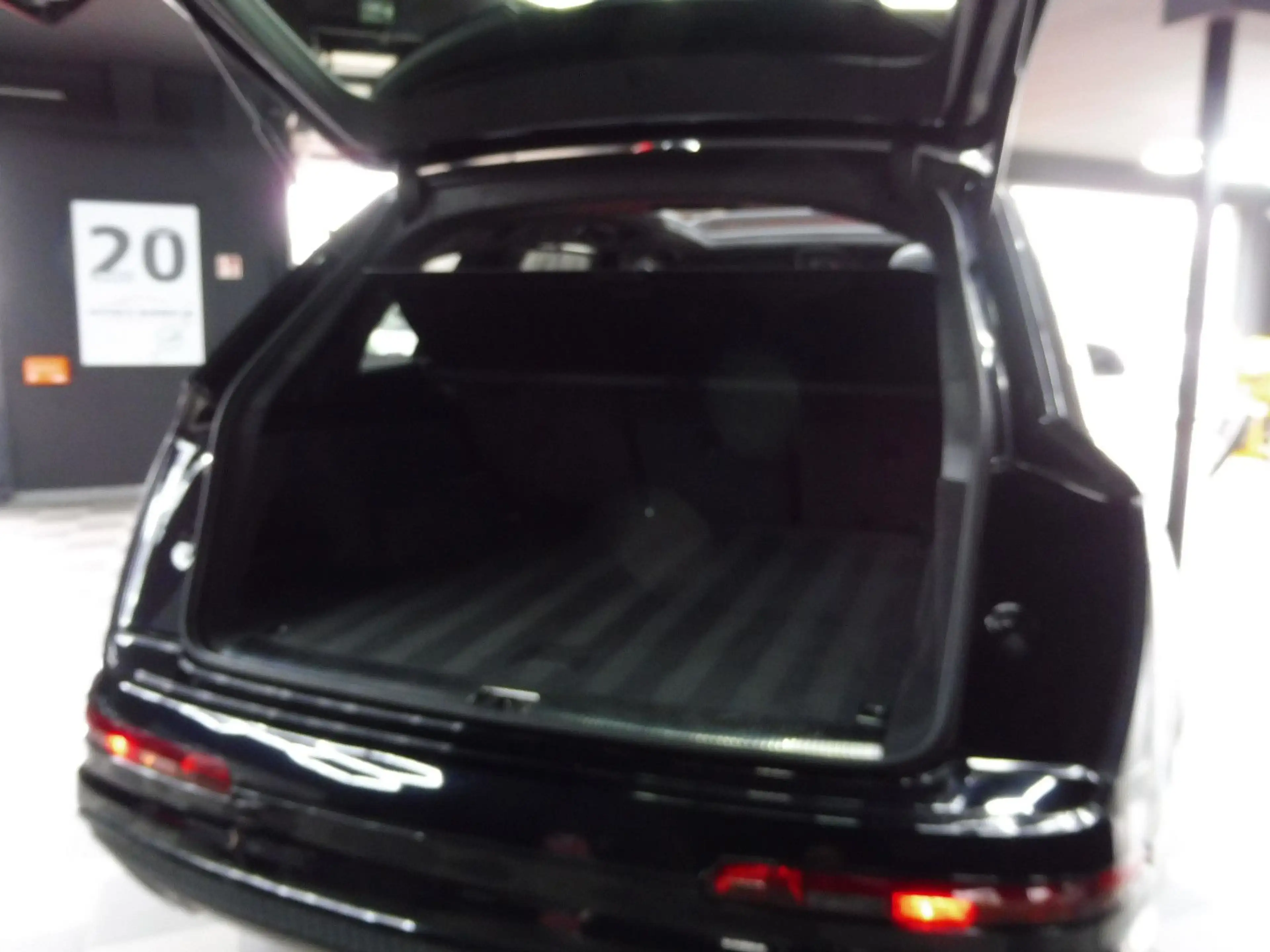 Audi SQ7 4.0 TDI quattro Matrix/Pano/Head-up — photo 14