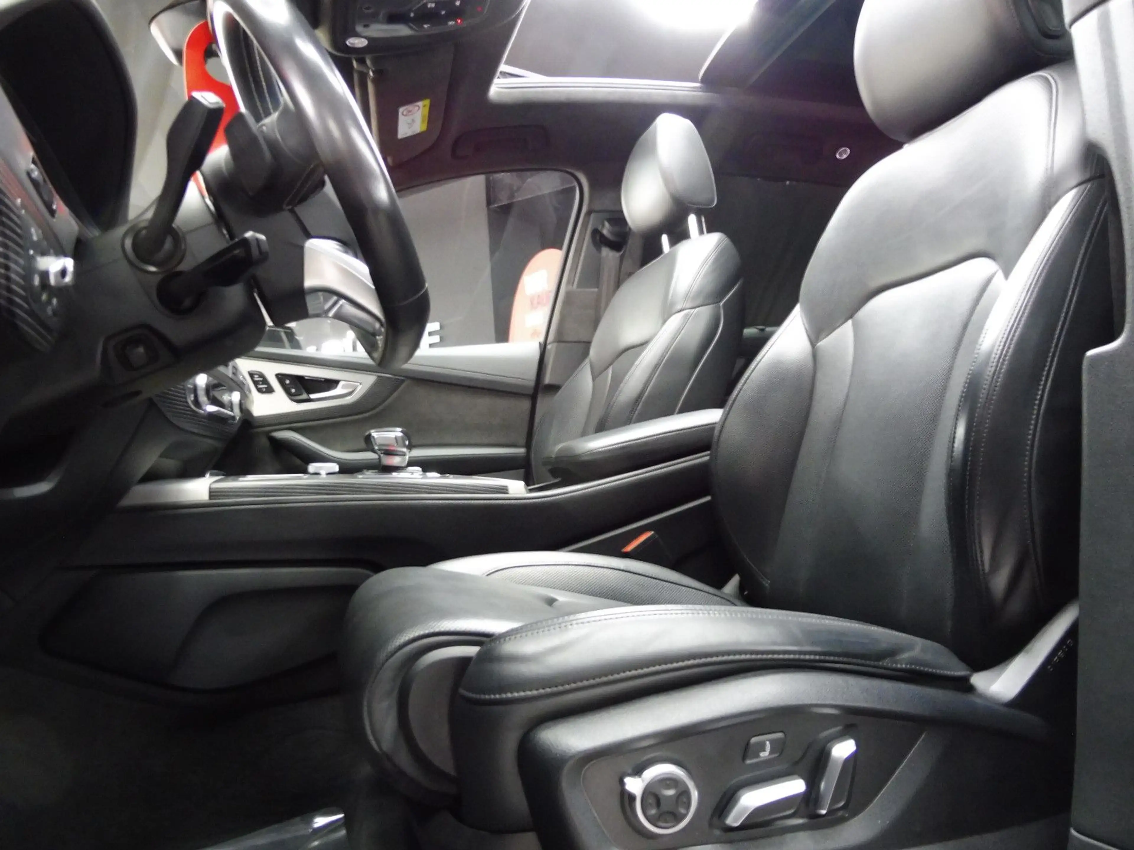 Audi SQ7 4.0 TDI quattro Matrix/Pano/Head-up — photo 11