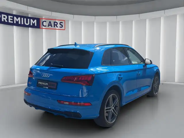 Audi SQ5 view 5