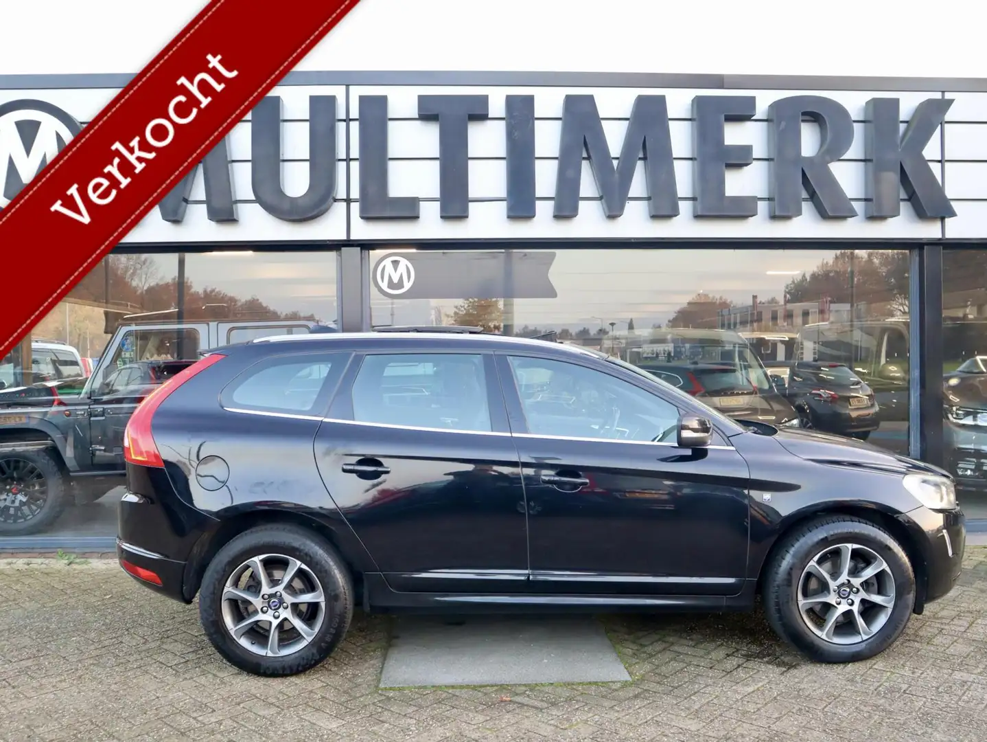 Volvo XC60 2.0 D3 Ocean Race, Panodak, Trekhaak, Standkachel Zwart - 2