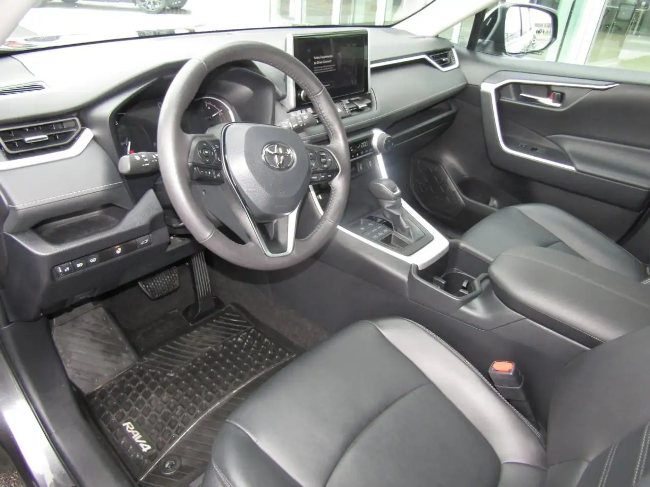 Toyota RAV 4 снимка Toyota RAV 4