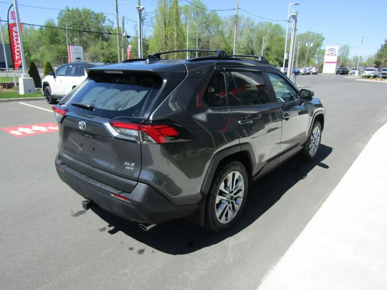 Toyota RAV 4 снимка Toyota RAV 4