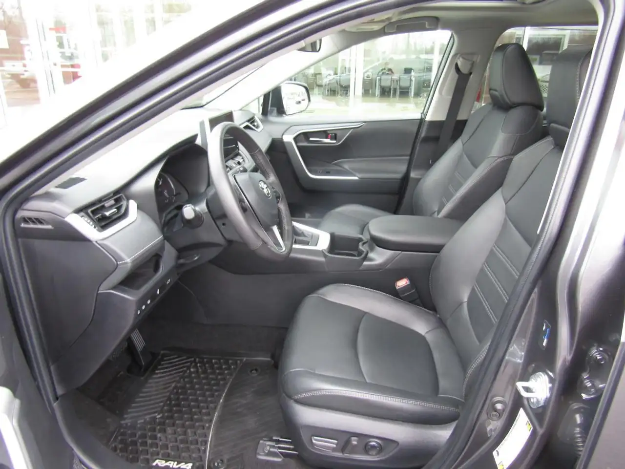 Toyota RAV 4 снимка Toyota RAV 4