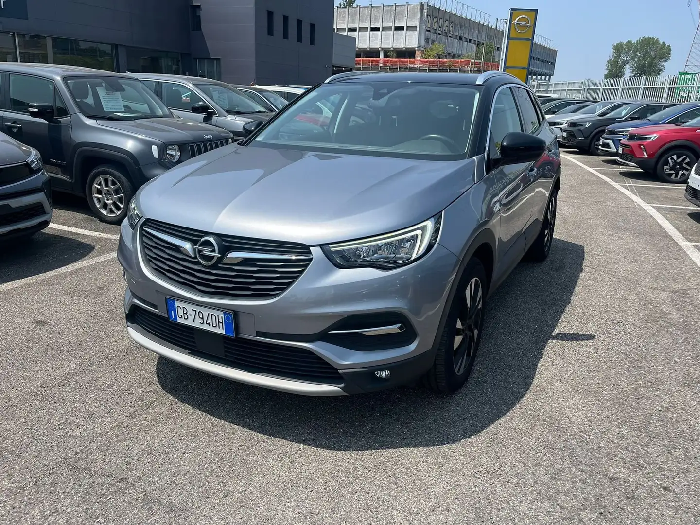 Opel Grandland 1.2 Turbo 12V 130 CV Start&Stop aut. 120 Annivers Gris - 1