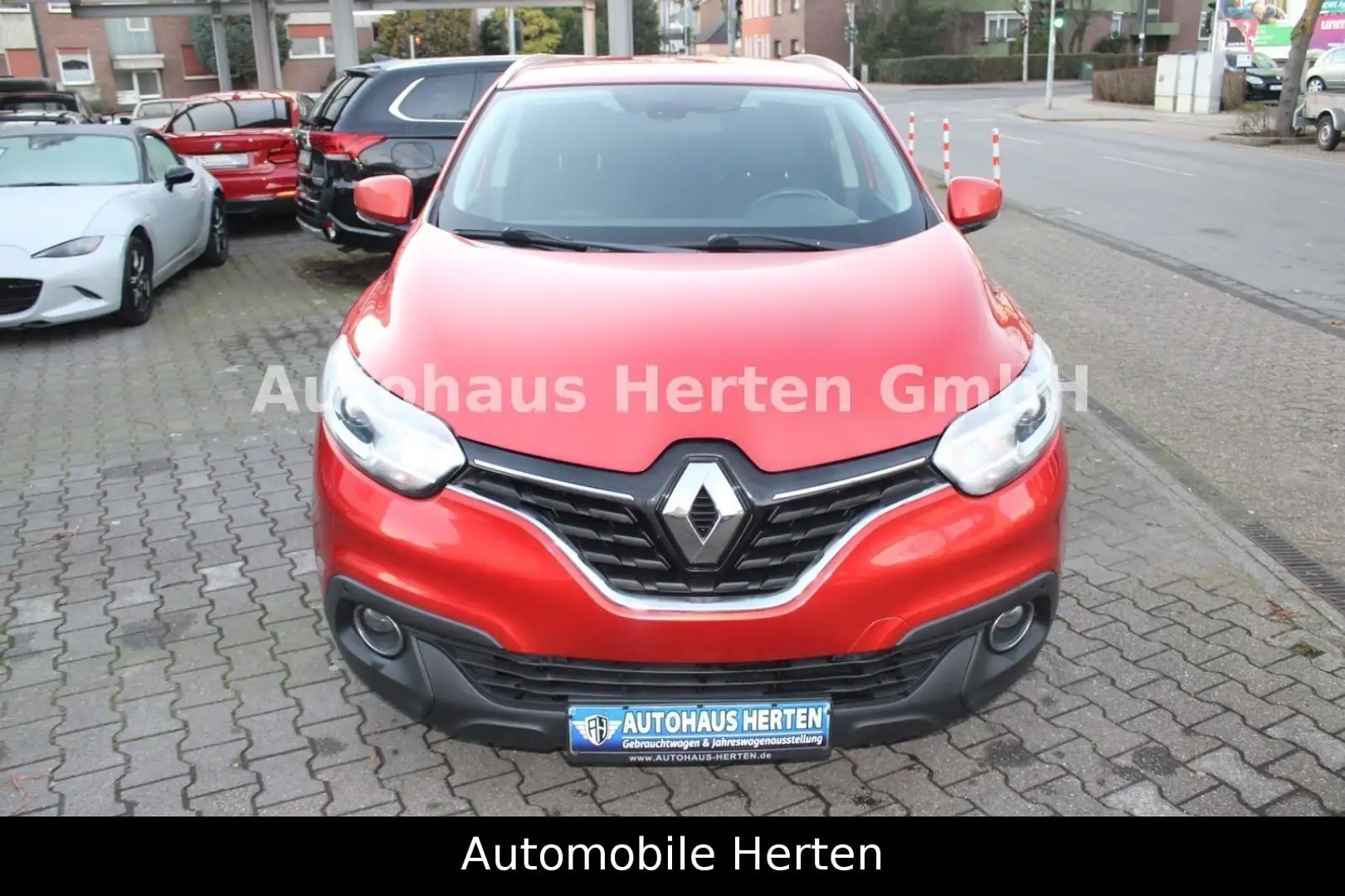 Renault Kadjar 1.2 Experience*NAVI*DIGITALTACHO*AHK*PDC* Červená - 2