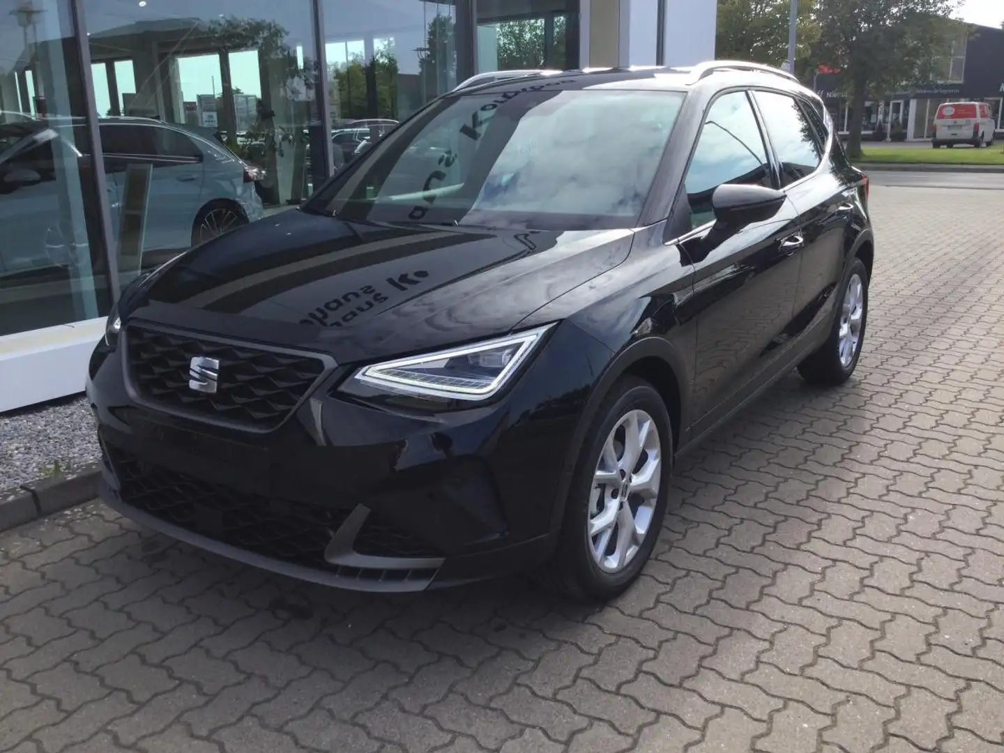 SEAT Arona 1.0 TSI DSG FR LED Kessy KAM AHK Bluetooth Noir - 2
