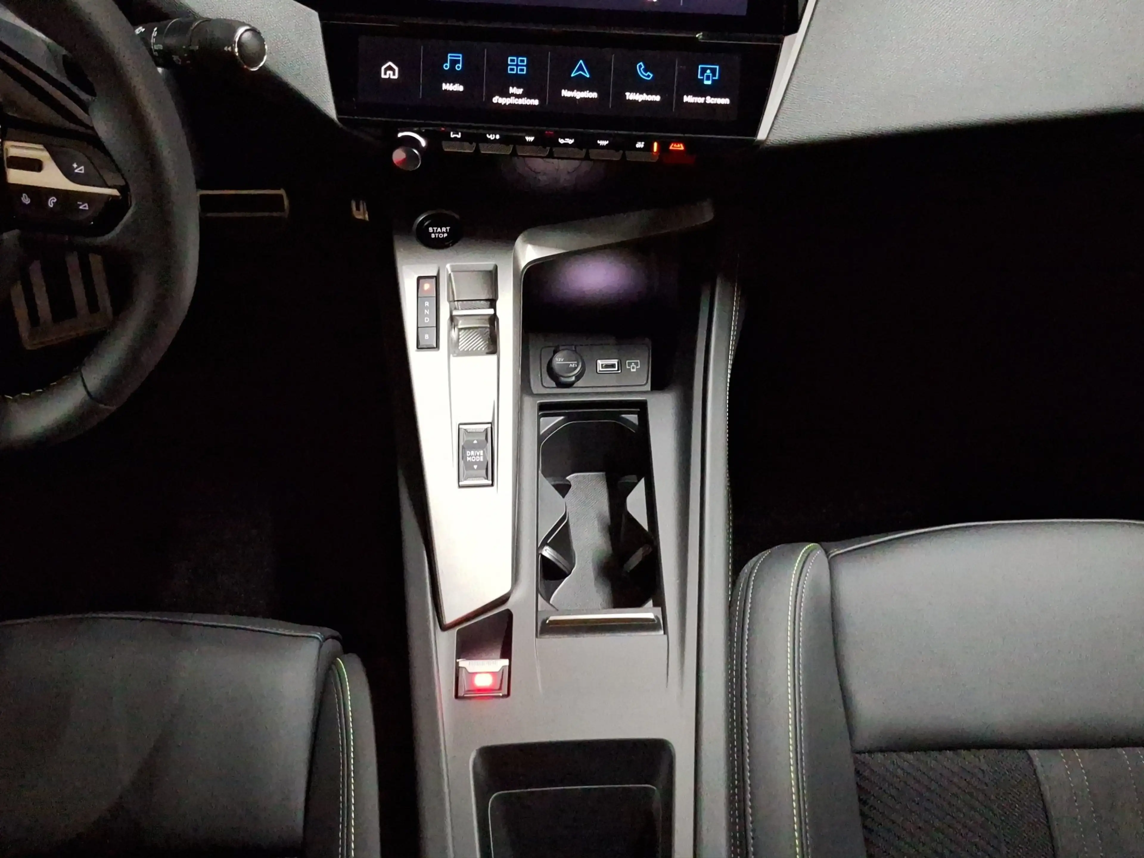 Peugeot 408 225 GT Exclusive Plug-in ACC+Alcantara — photo 14