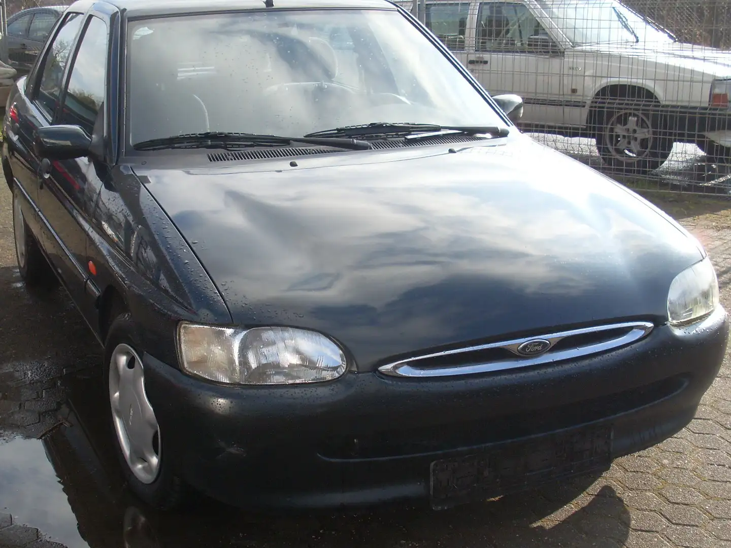 Ford Escort 16V Ghia Groen - 2