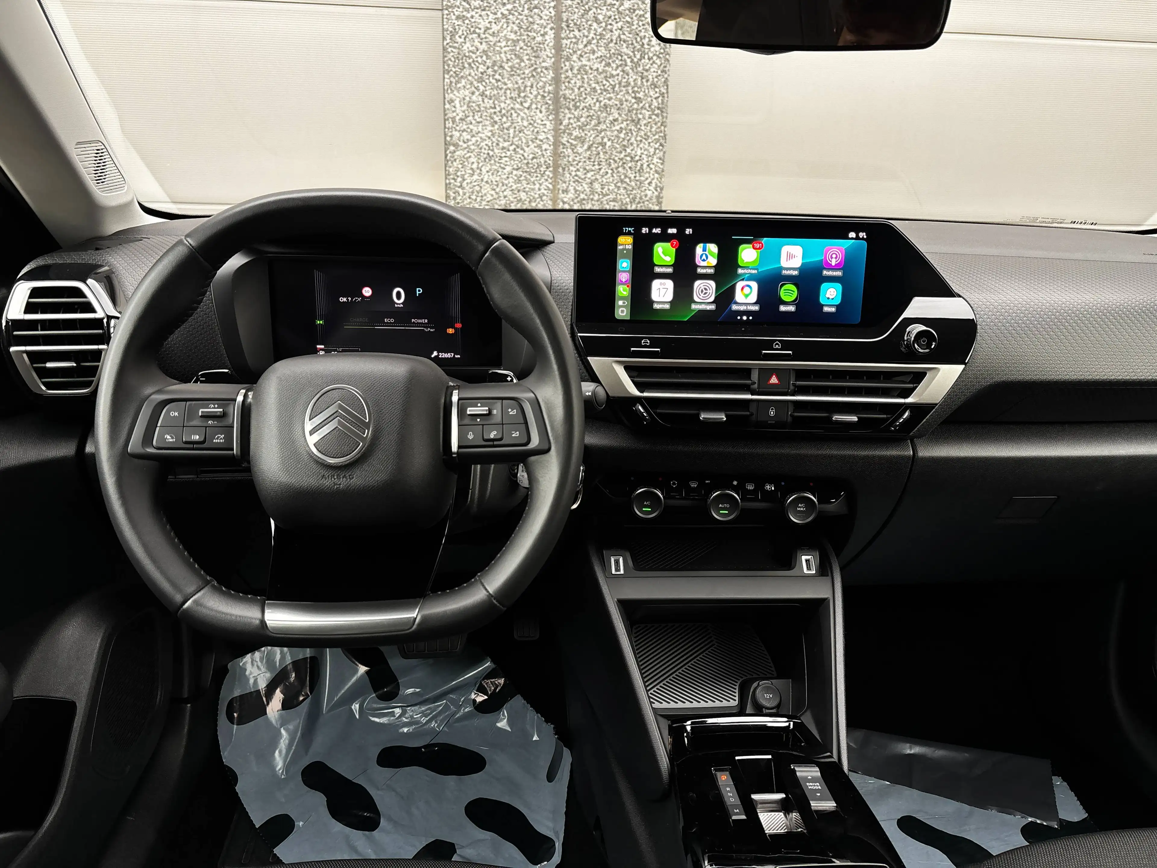 Citroen C4 Hybrid 145 e-DCS6 Plus 106 CO2 * CAMERA / CRUISE / DRAADLOZE APPLE CARPLAY & ANDROID AUTO / NAVI / LANE * — photo 4