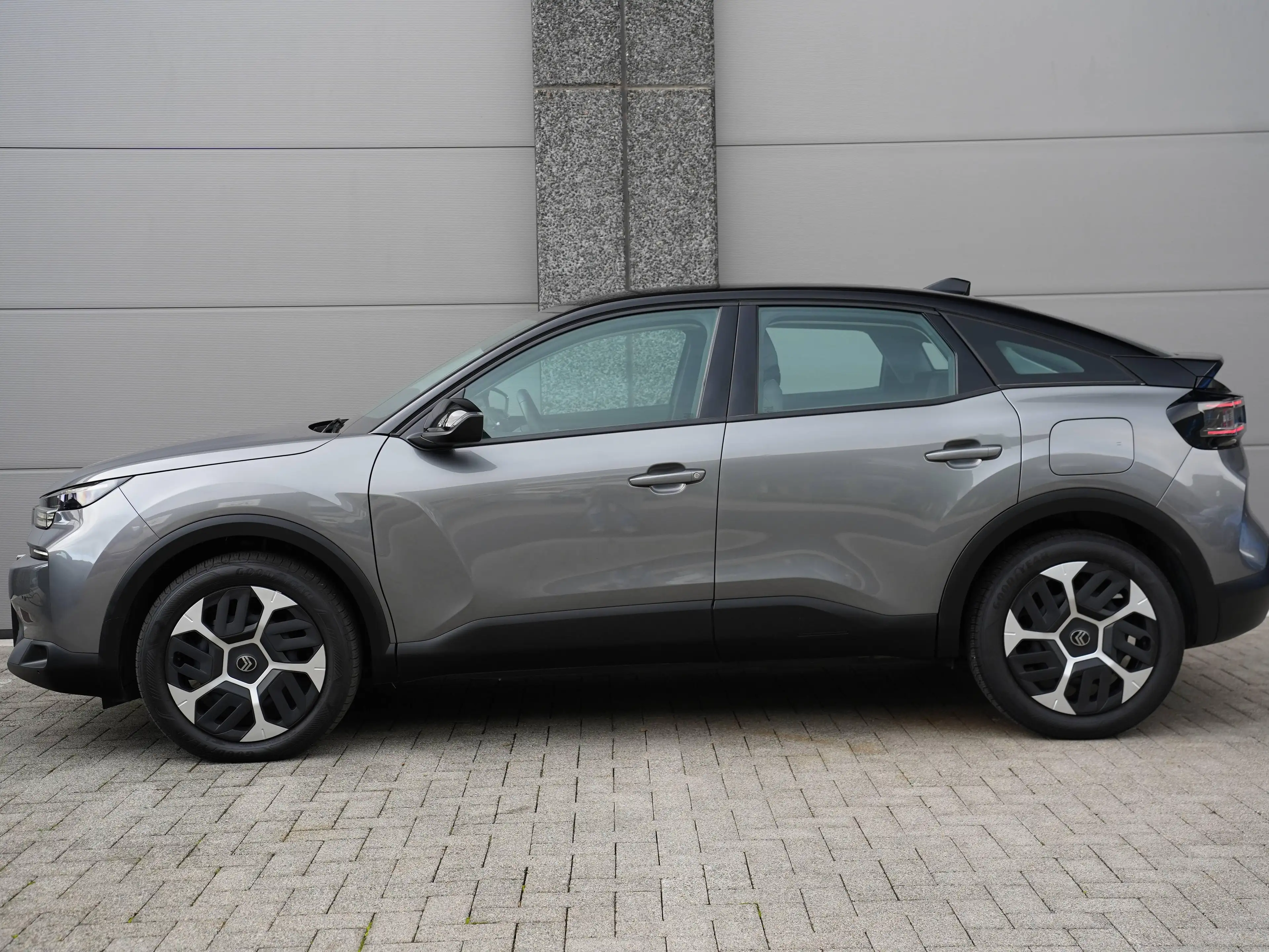 Citroen C4 Hybrid 145 e-DCS6 Plus 106 CO2 * CAMERA / CRUISE / DRAADLOZE APPLE CARPLAY & ANDROID AUTO / NAVI / LANE * — photo 8