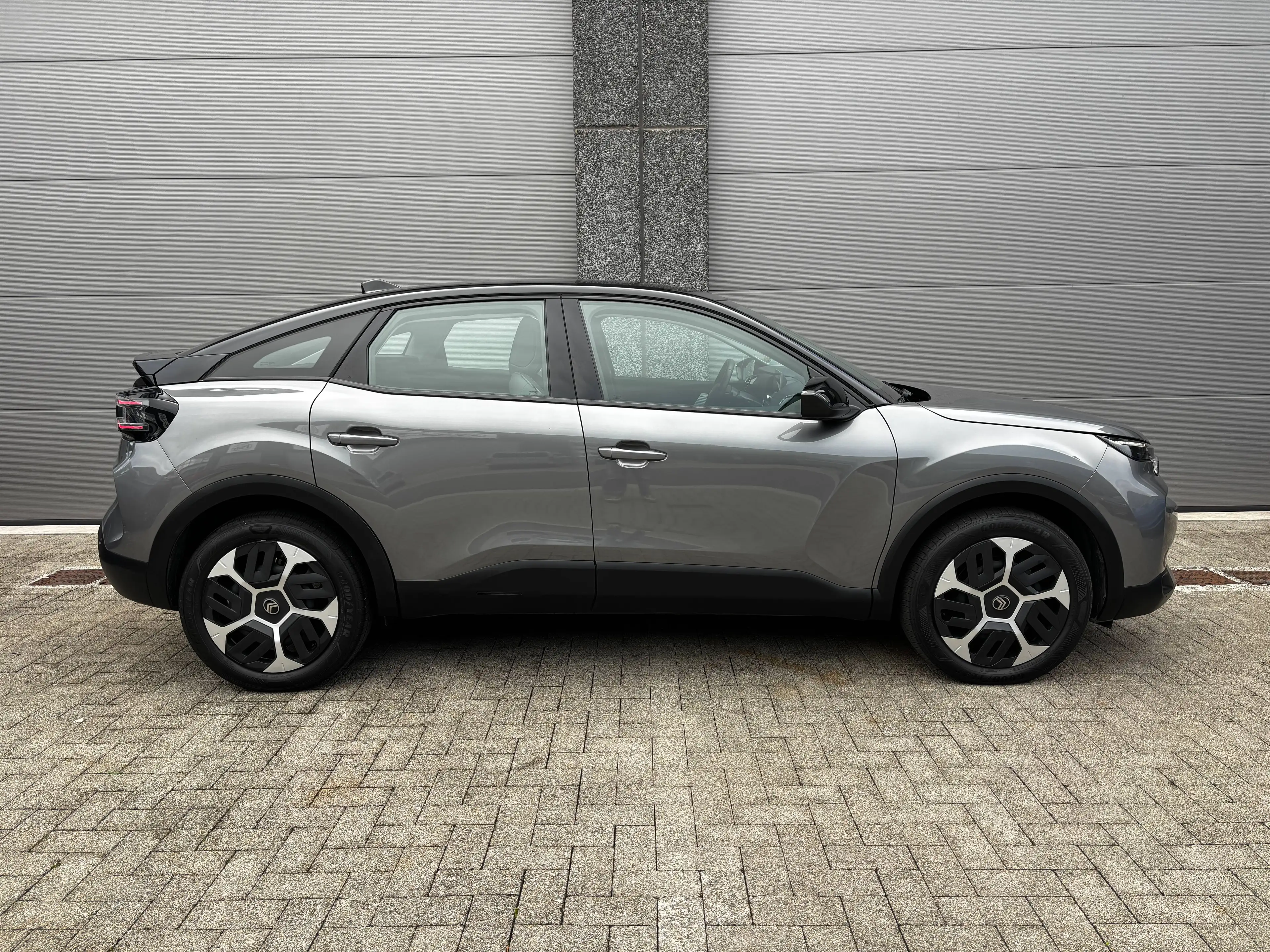 Citroen C4 Hybrid 145 e-DCS6 Plus 106 CO2 * CAMERA / CRUISE / DRAADLOZE APPLE CARPLAY & ANDROID AUTO / NAVI / LANE * — photo 12
