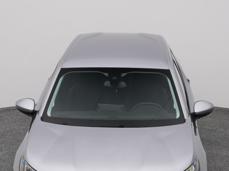 Peugeot e-2008 EV Active 50 kWh | CAMERA | CARPLAY — photo 33