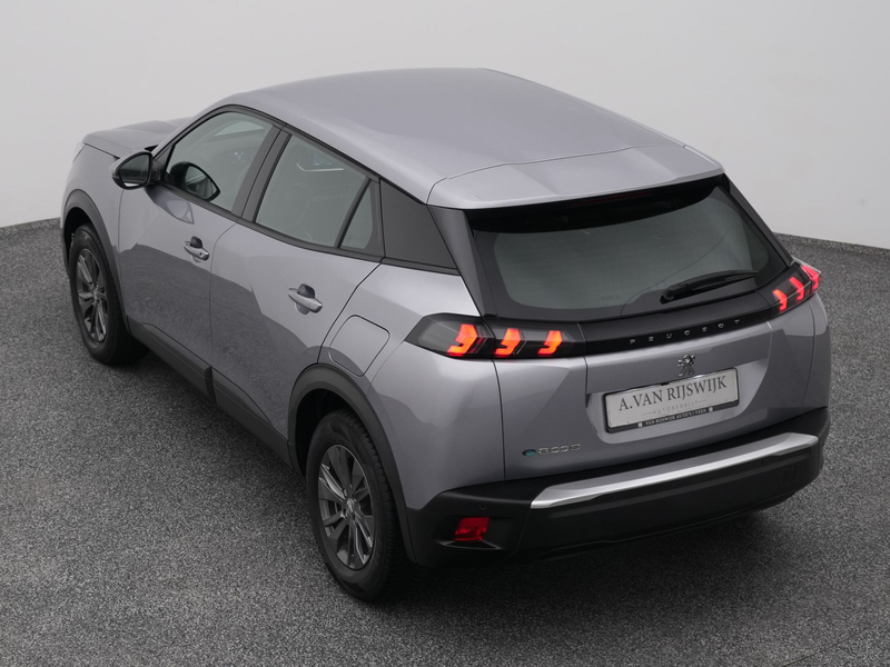 Peugeot e-2008 EV Active 50 kWh | CAMERA | CARPLAY — photo 26