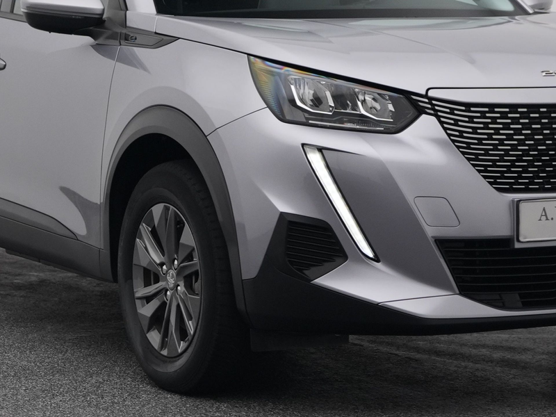 Peugeot e-2008 EV Active 50 kWh | CAMERA | CARPLAY — photo 18