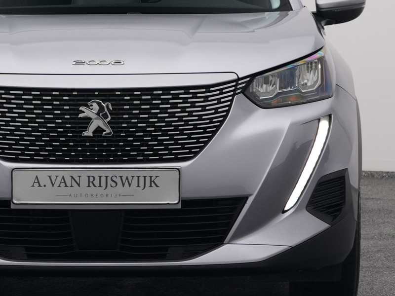 Peugeot e-2008 EV Active 50 kWh | CAMERA | CARPLAY — photo 20