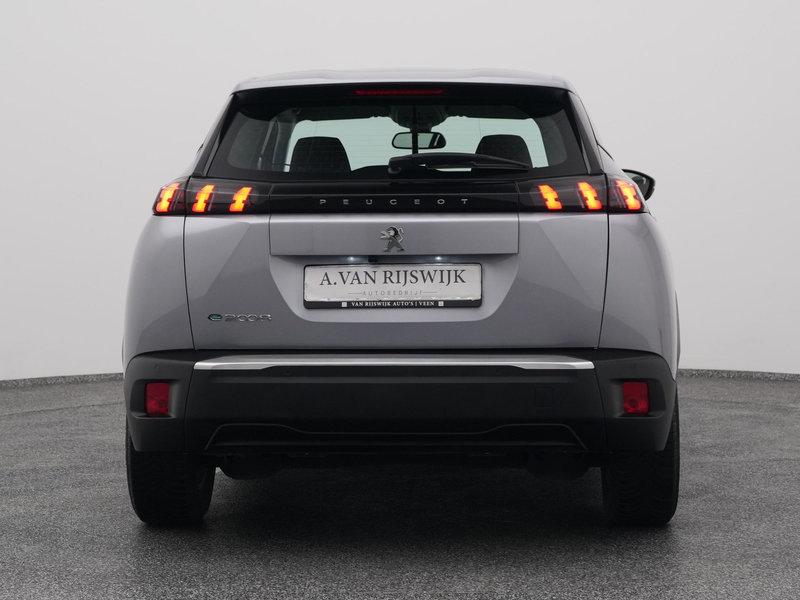 Peugeot e-2008 EV Active 50 kWh | CAMERA | CARPLAY — photo 11