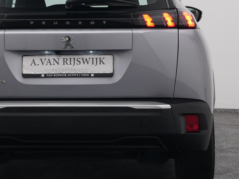 Peugeot e-2008 EV Active 50 kWh | CAMERA | CARPLAY — photo 21
