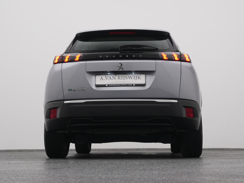 Peugeot e-2008 EV Active 50 kWh | CAMERA | CARPLAY — photo 37