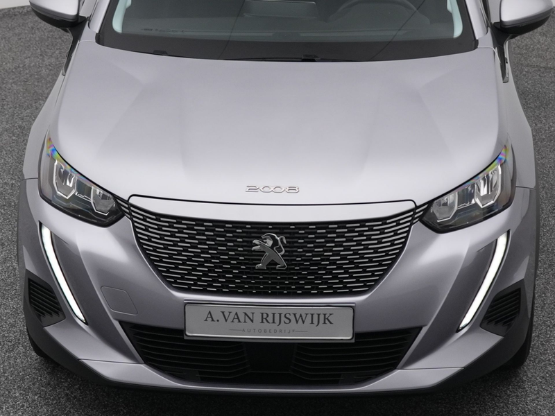 Peugeot e-2008 EV Active 50 kWh | CAMERA | CARPLAY — photo 31
