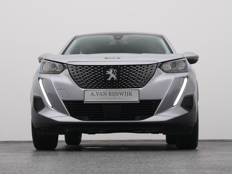 Peugeot e-2008 EV Active 50 kWh | CAMERA | CARPLAY — photo 36