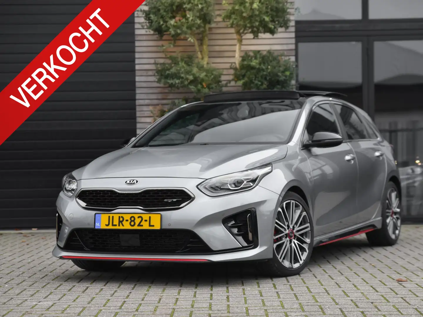 Kia Ceed / cee'd 1.6 T-GDi GT / Panoramadak / JBL / 204 PK / 18" LM Grijs - 1