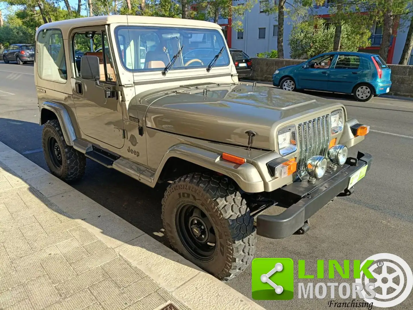 Jeep Wrangler SAHARA 2.5 BENZINA ASI Verde - 2