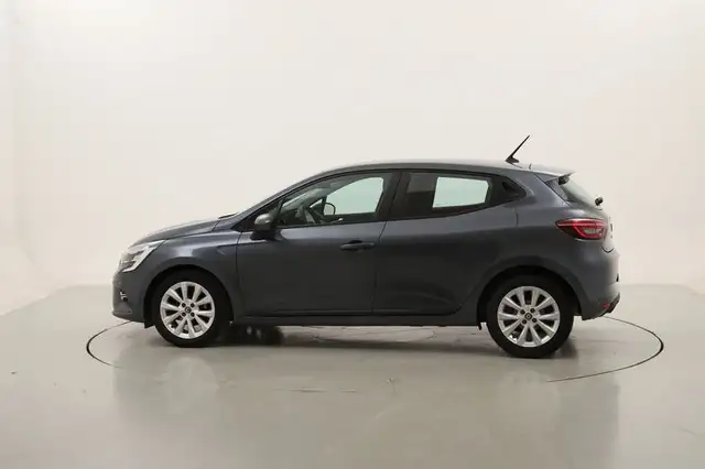 Renault Clio view 2