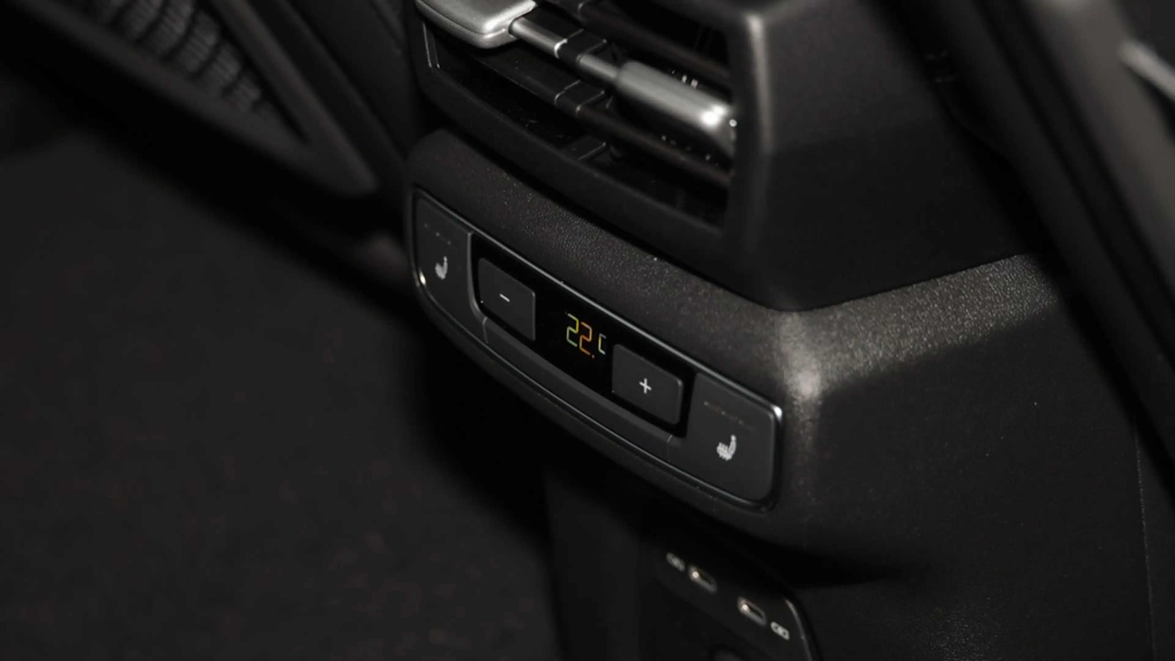 Audi e-tron quattro performance 250 kW — photo 15