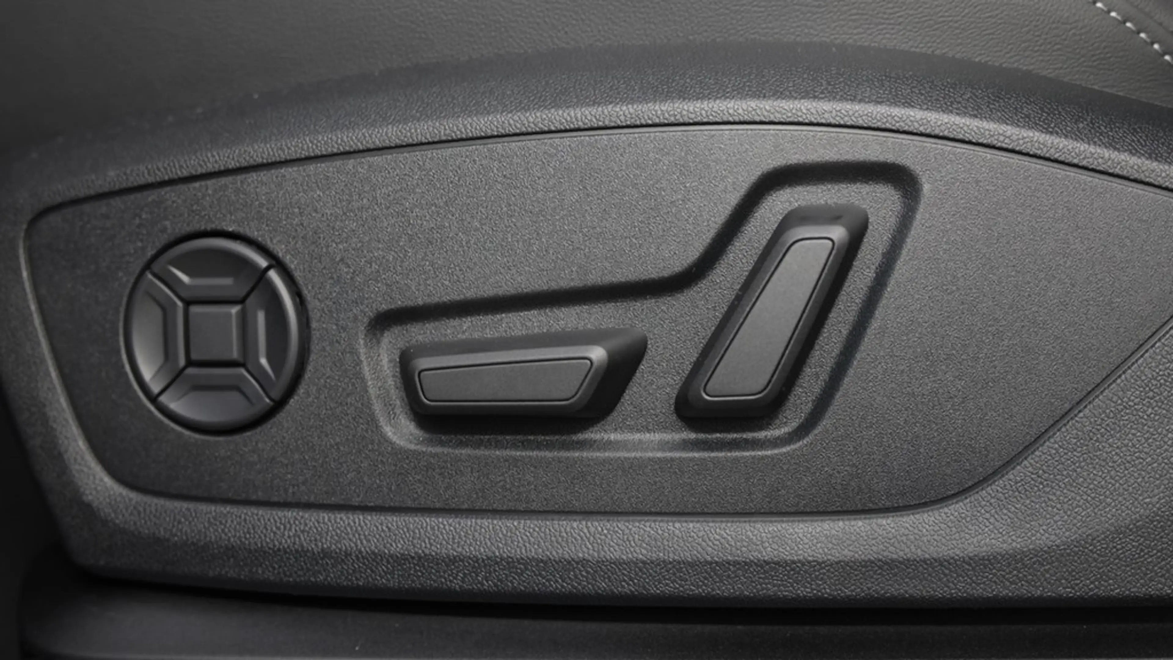 Audi e-tron quattro performance 250 kW — photo 8