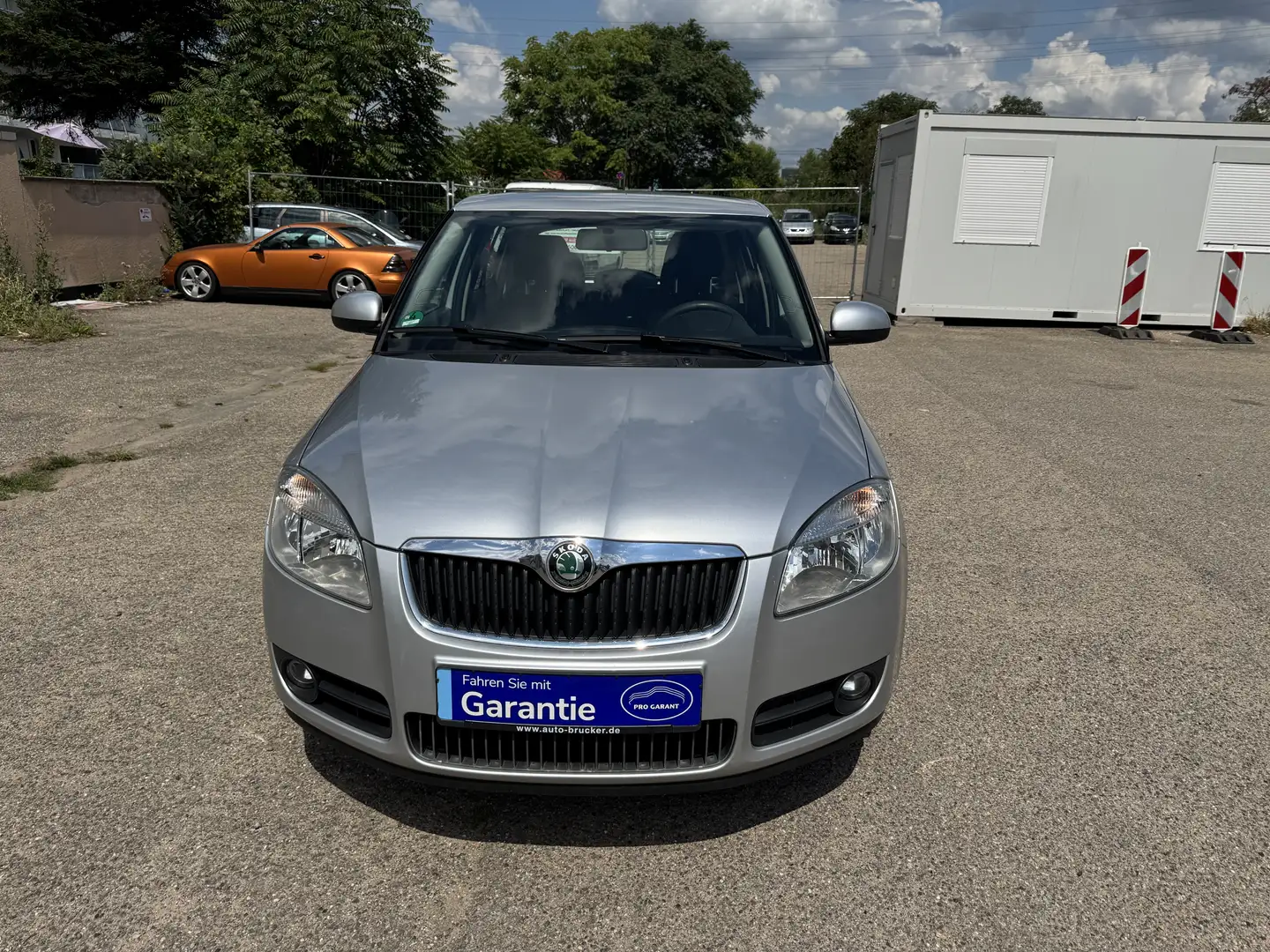 Skoda Fabia Ambiente Gris - 2
